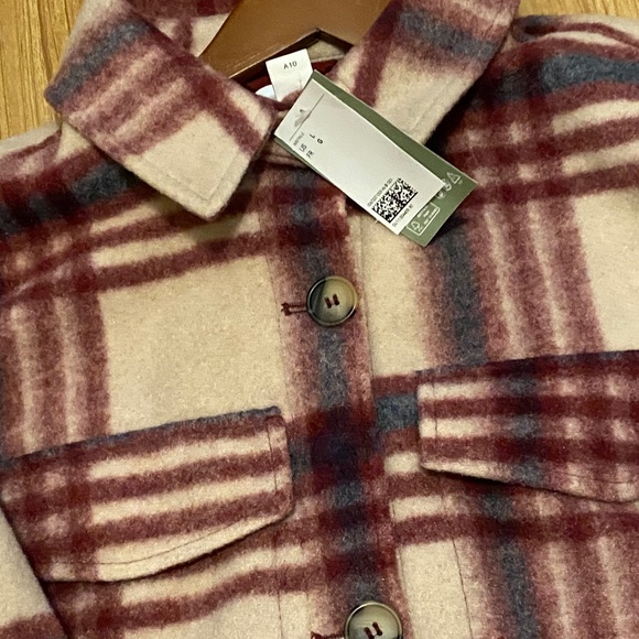 Mid Calf length Brand New Coat Never worn Great fit - Picture 2 of 4